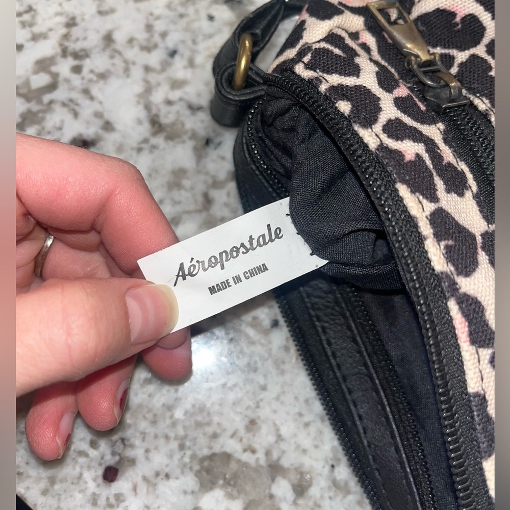 Y2K Aeropostale Leopard Print Mini Crossbody Bag Pink Accents Multi-Zip Preowned - Picture 6 of 11